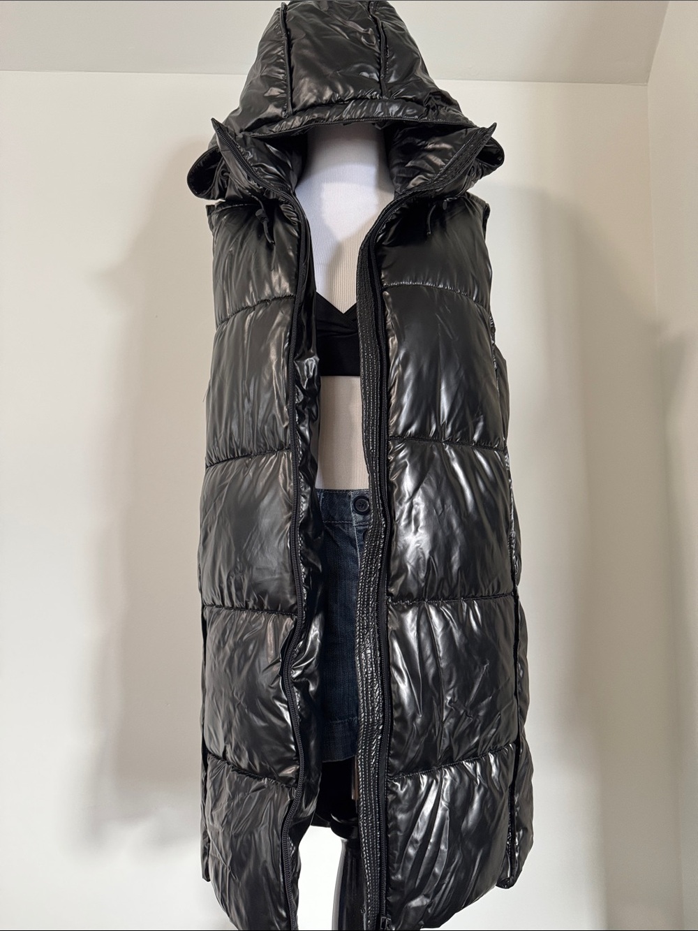 Women’s Black Hooded Puffer Vest Coat